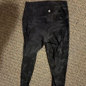 Lulu camo leggings size 6